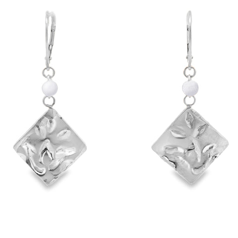 Diamond Shape Mother of Pearls earrings